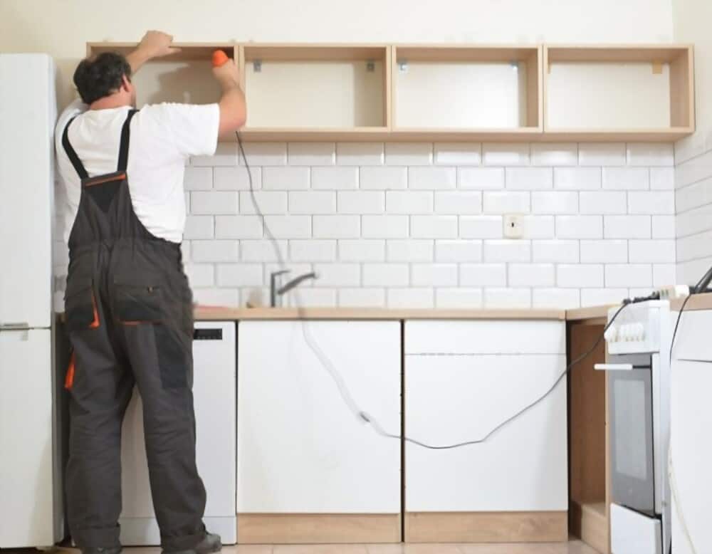 Labor Cost to Install Kitchen Cabinets is Expensive